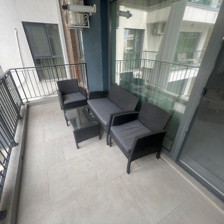 Velier Holiday Apartments Mamaia Exteriör bild